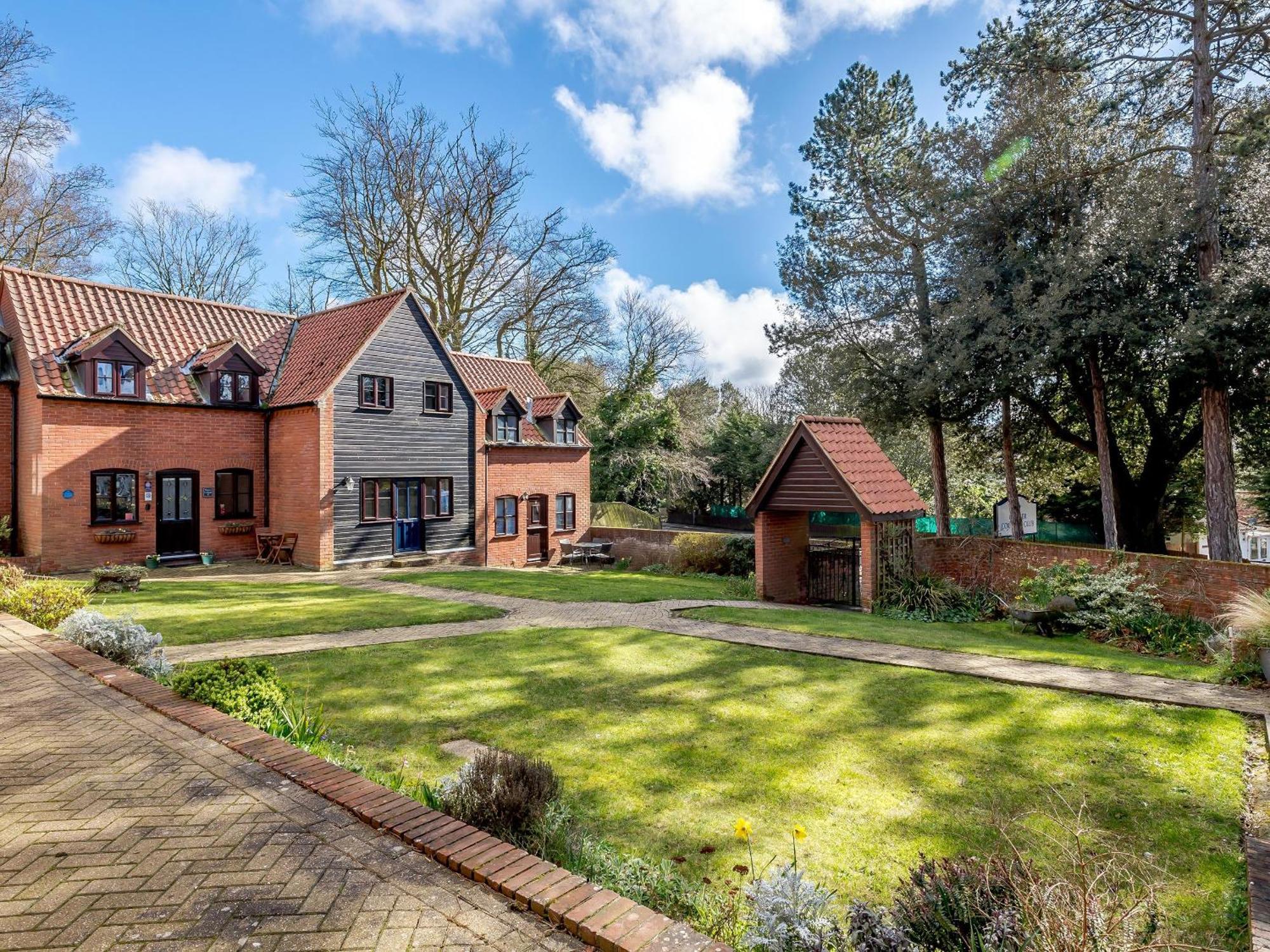 Fir View Cottage Cromer Exterior photo